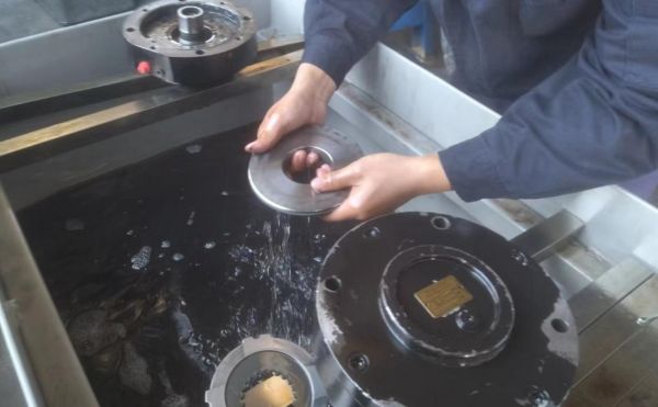 欧宝手机平台,湖南车载式高空作业平台